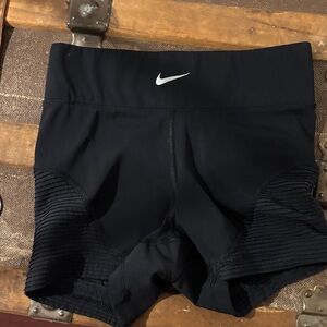 Nike shorts (xsm) as is